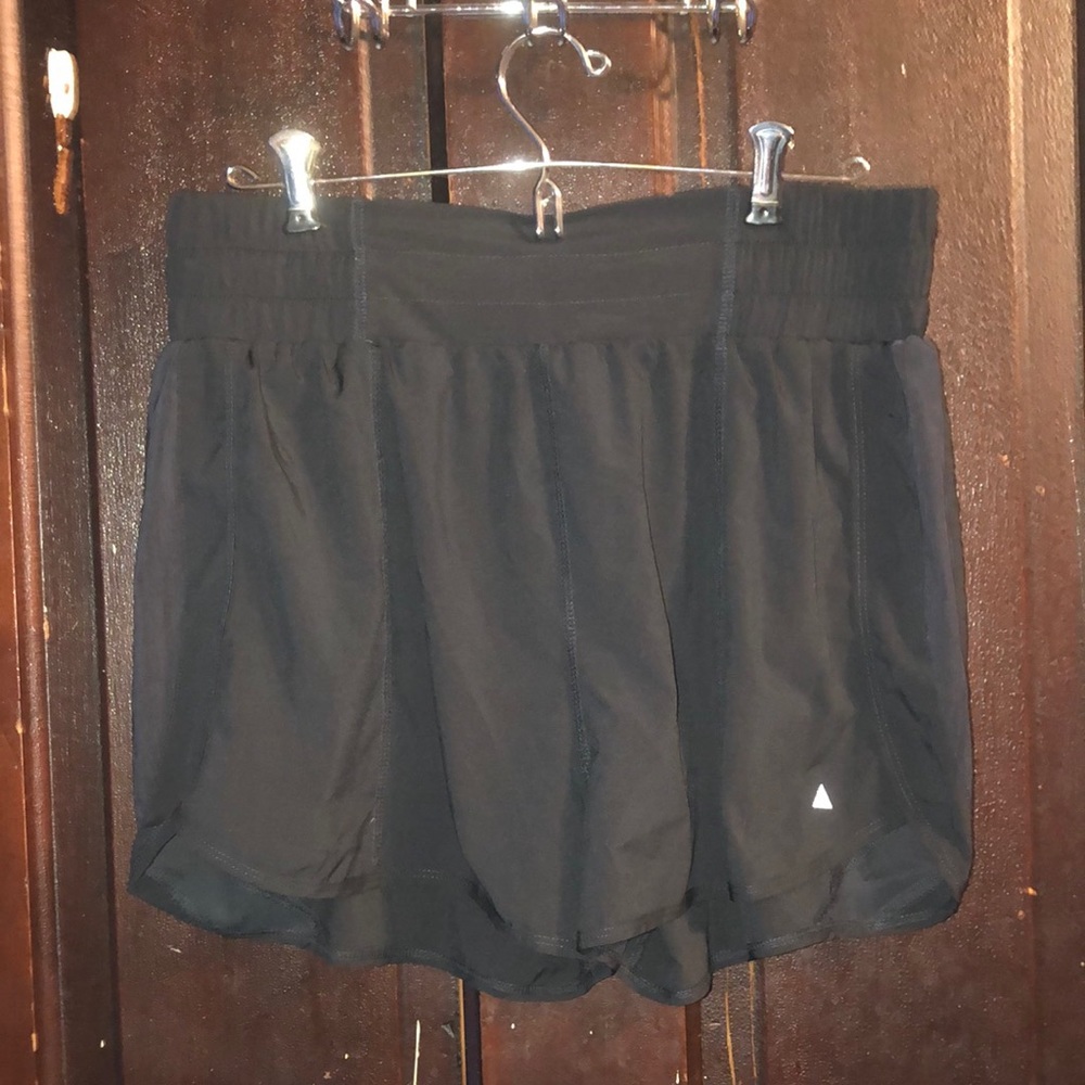 Breeze Shorts